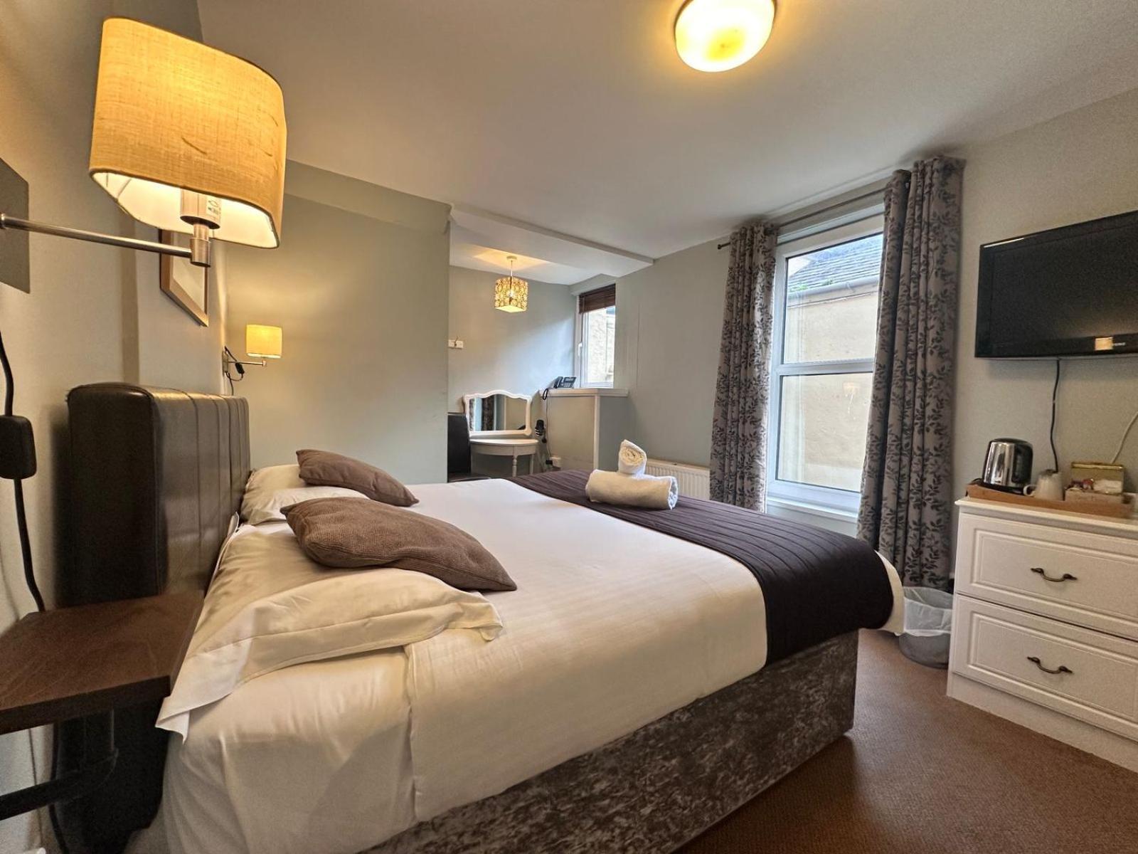 Ellan Vannin Hotel Douglas Bagian luar foto