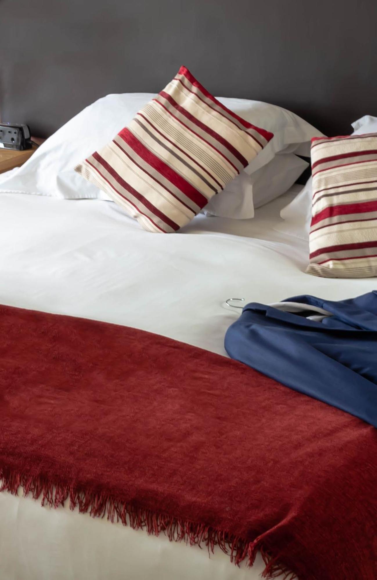 Ellan Vannin Hotel Douglas Bagian luar foto