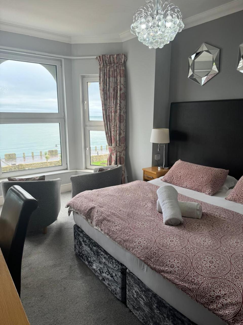 Ellan Vannin Hotel Douglas Bagian luar foto