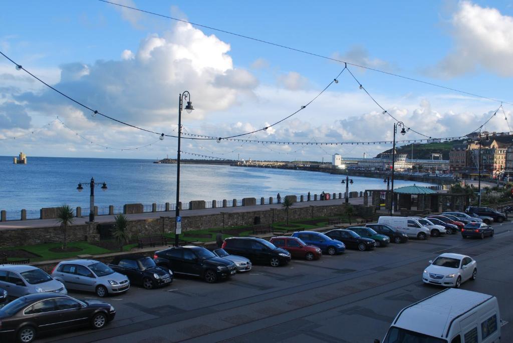 Ellan Vannin Hotel Douglas Ruang foto
