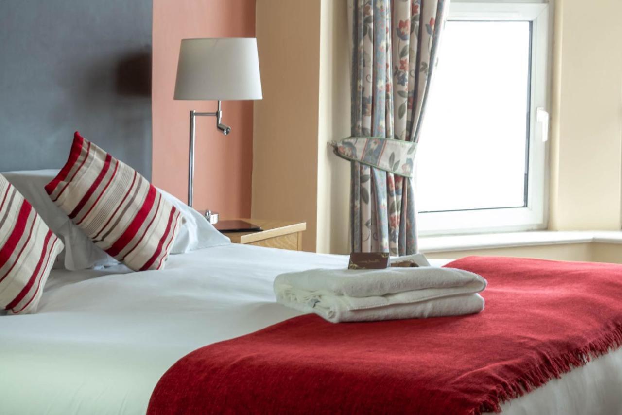 Ellan Vannin Hotel Douglas Bagian luar foto